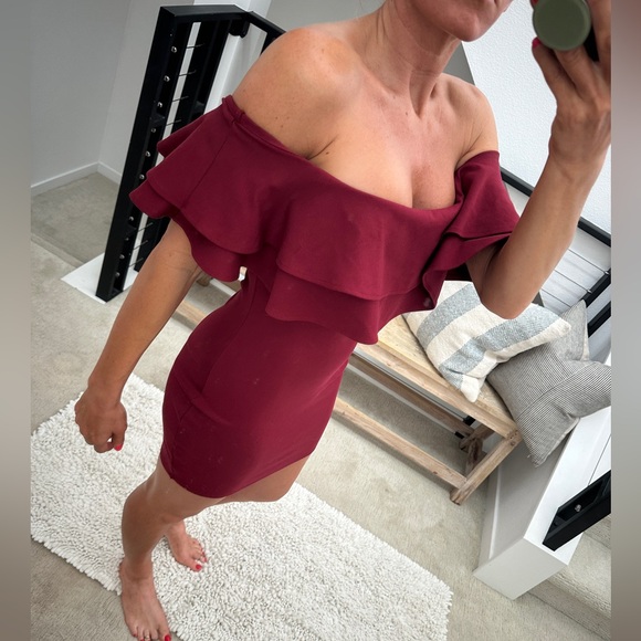 Revolve By the way burgundy Rhiannon off the shoulder ruffle mini dress fall S - Picture 7 of 14